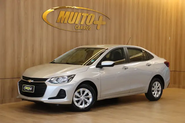 Carro Chevrolet Onix Plus 2023 LT 1.0