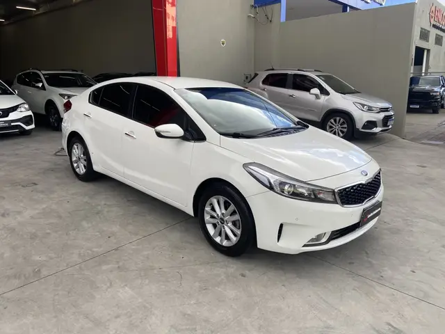 Carro Kia Cerato 2019 SX 1.6 (Aut) (Flex)