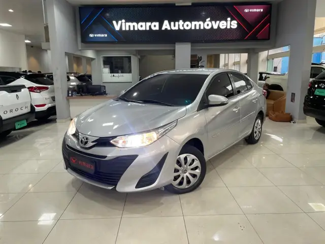 Carro Toyota Yaris Sedan 2021 1.5 XL Live CVT (Flex)