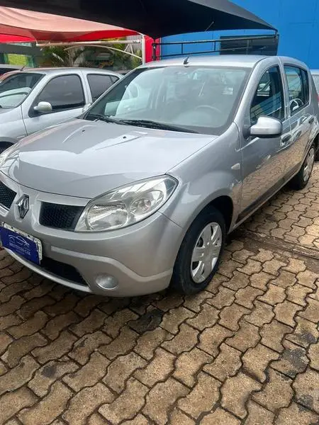 Carro Renault Sandero 2011 Authentique 1.0 16V (flex)
