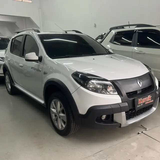 Carro Renault Sandero Stepway 2014 1.6 16V Hi-Flex (aut)