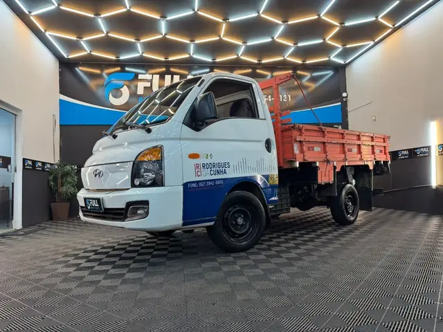 Caminhão Hyundai HR 2018 2.5 CRDi Longo sem Caçamba