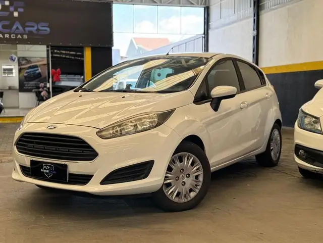 Carro Ford Fiesta Hatch 2016 1.6 (Flex)