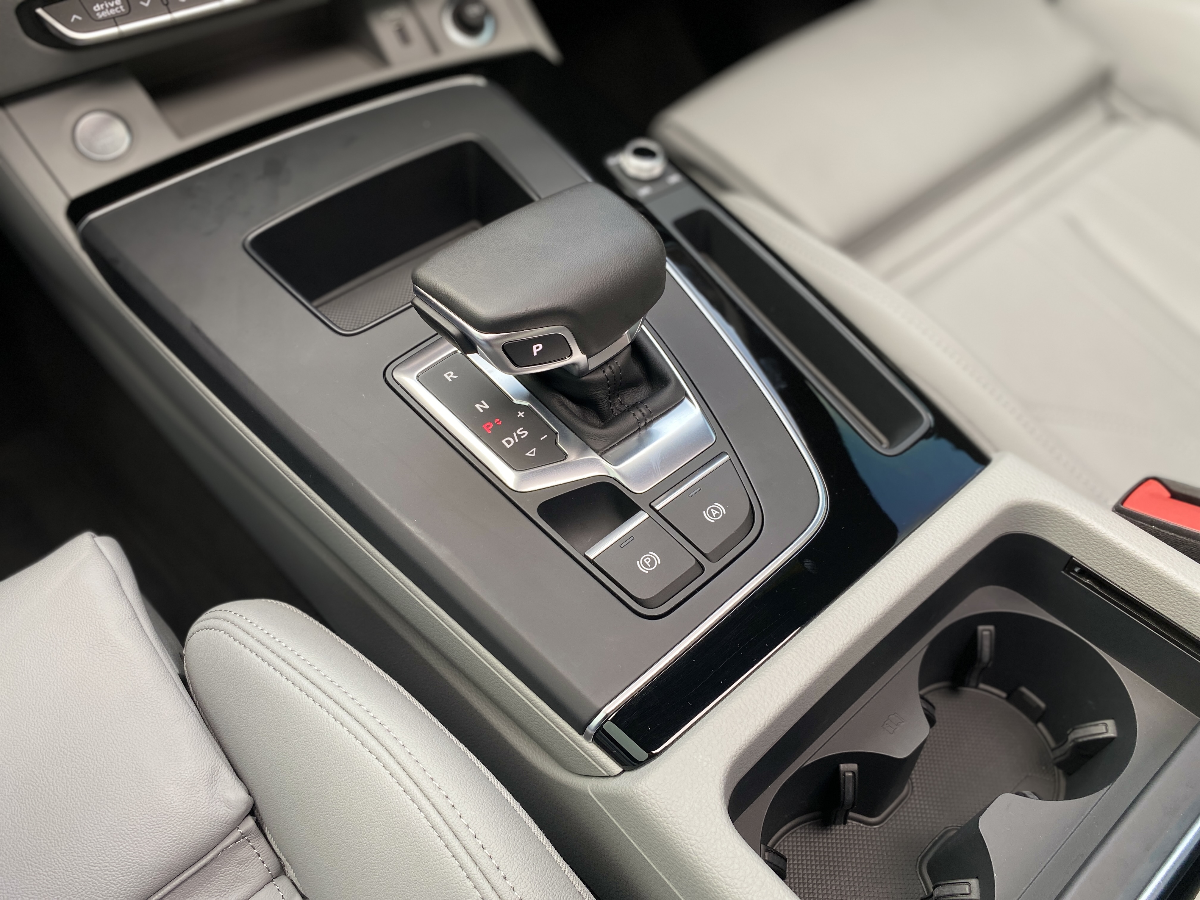 audi q5 sb perf. 2.0 tfsie s.tr. qt (hib.)