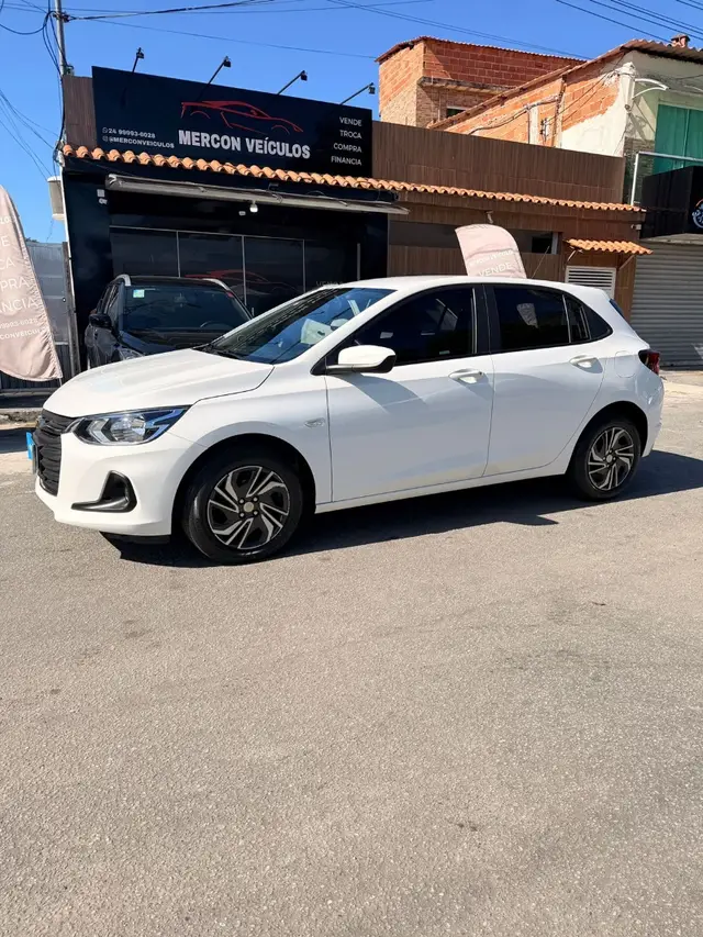 Carro Chevrolet Onix 2024 LT 1.0