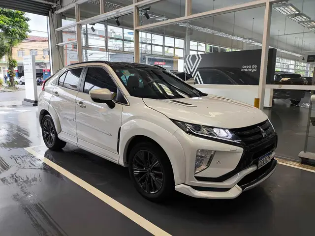 Carro Mitsubishi Eclipse Cross 2022 HPE-S Sport 1.5 AWC Aut.