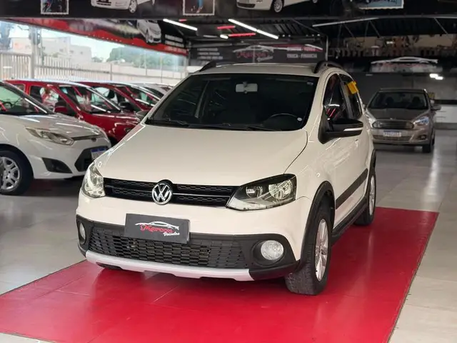 Carro Volkswagen CrossFox 2014 1.6 Mi Total Flex
