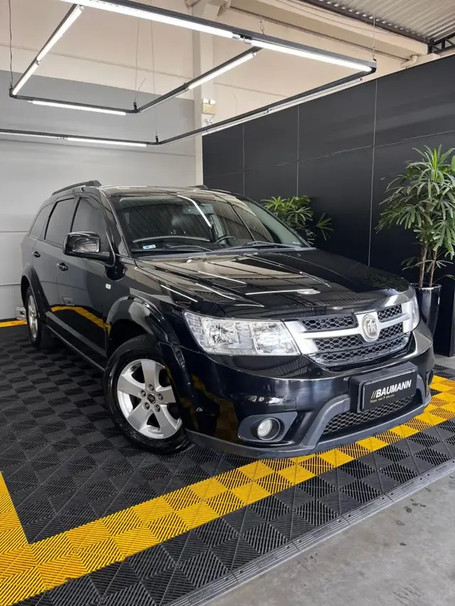 Carro Fiat Freemont 2012 2.4 16V Precision (Aut)