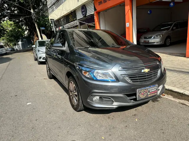 Carro Chevrolet Onix 2016 1.4 LTZ SPE/4 (Aut)