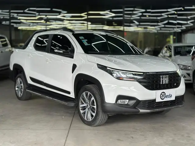 Carro Fiat Strada 2024 Volcano 1.3 Cabine Dupla (Aut.)