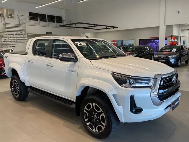 Carro Toyota Hilux Cabine Dupla 2025 SRX Plus 4x4 2.8 Diesel