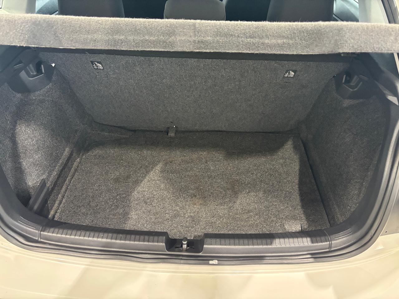 vw - volkswagen polo track 1.0 flex 12v 5p