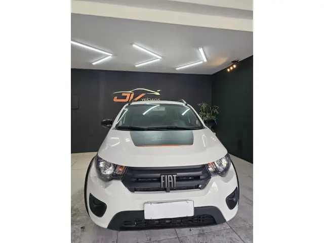 Carro Fiat Mobi 2024 Trekking 1.0
