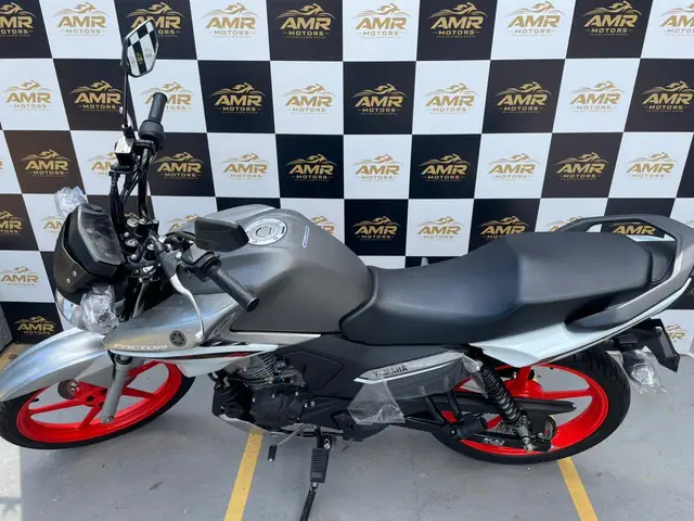 Moto Yamaha YBR 150 Factor 2026 DX