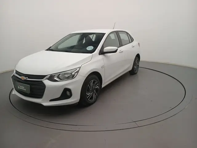 Carro Chevrolet Onix Plus 2024 LT 1.0