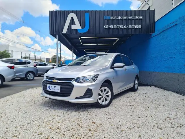 Carro Chevrolet Onix Plus 2023 LT 1.0