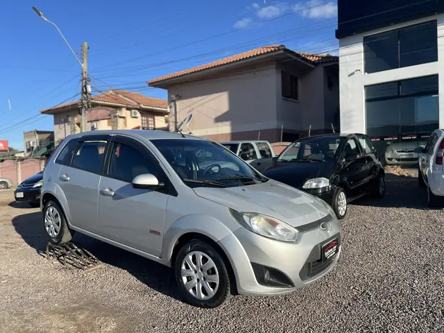 Carro Ford Fiesta Hatch 2011 1.6 (Flex)