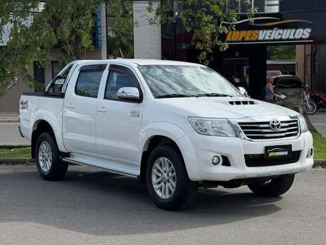 Carro Toyota Hilux Cabine Dupla 2014 Hilux 3.0 TDI 4x4 CD SRV Top (Aut)