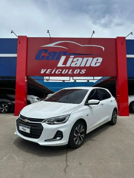 Carro Chevrolet Onix 2024 1.0