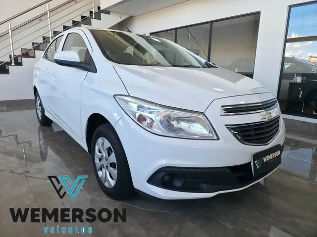 Carro Chevrolet Onix 2013 1.0 LT SPE/4