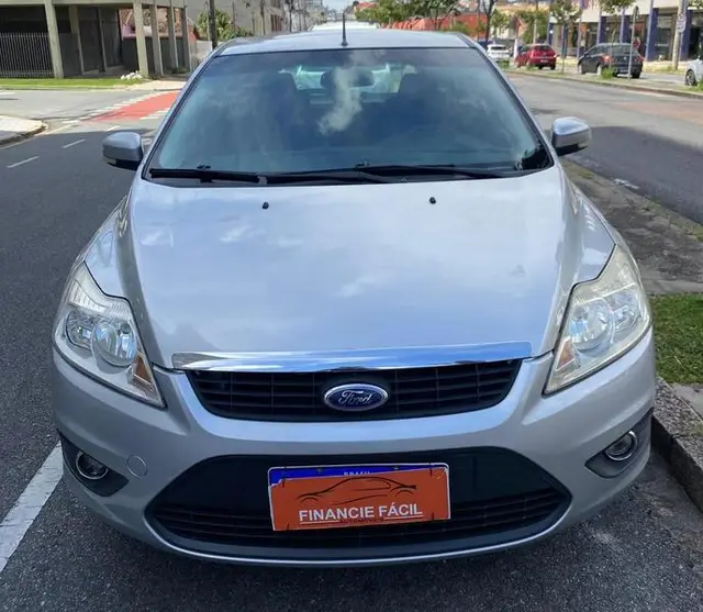 Carro Ford Focus Hatch 2011 Ghia 2.0 16V (Flex)