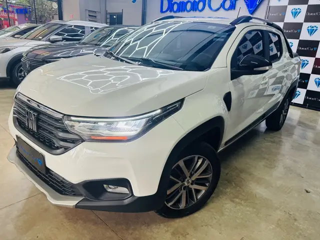 Carro Fiat Strada 2024 Volcano 1.3 Flex 8V CD Aut.