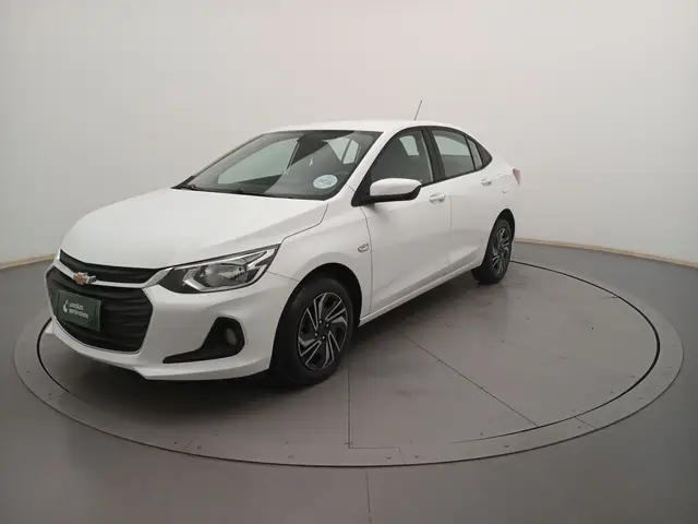 Carro Chevrolet Onix Plus 2024 LT 1.0