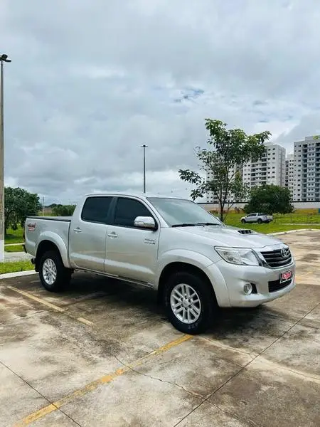 Carro Toyota Hilux Cabine Dupla 2012 Hilux 2.7 SR CD 4x2 (Flex) (Aut)