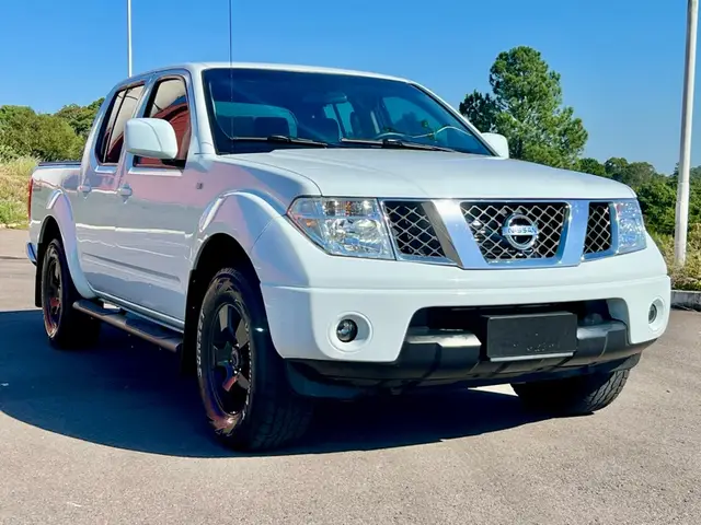 Carro Nissan Frontier 2012 Strike 2.5 4X2
