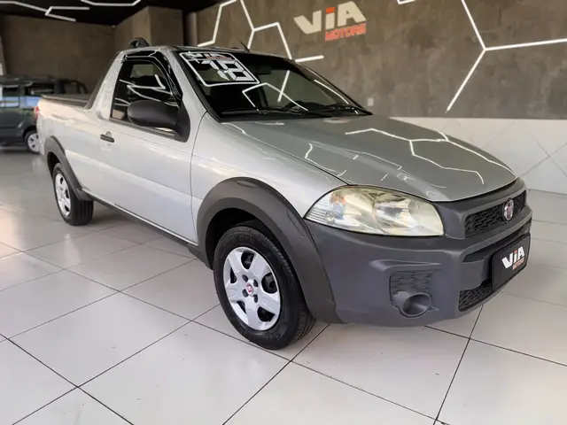 Carro Fiat Strada 2018 Hard Working 1.4 (Flex) (Cabine Simples)