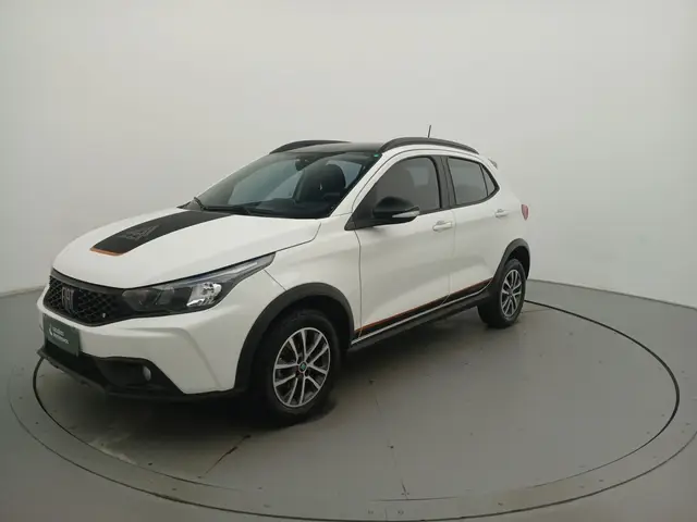 Carro Fiat Argo 2024 Trekking 1.3