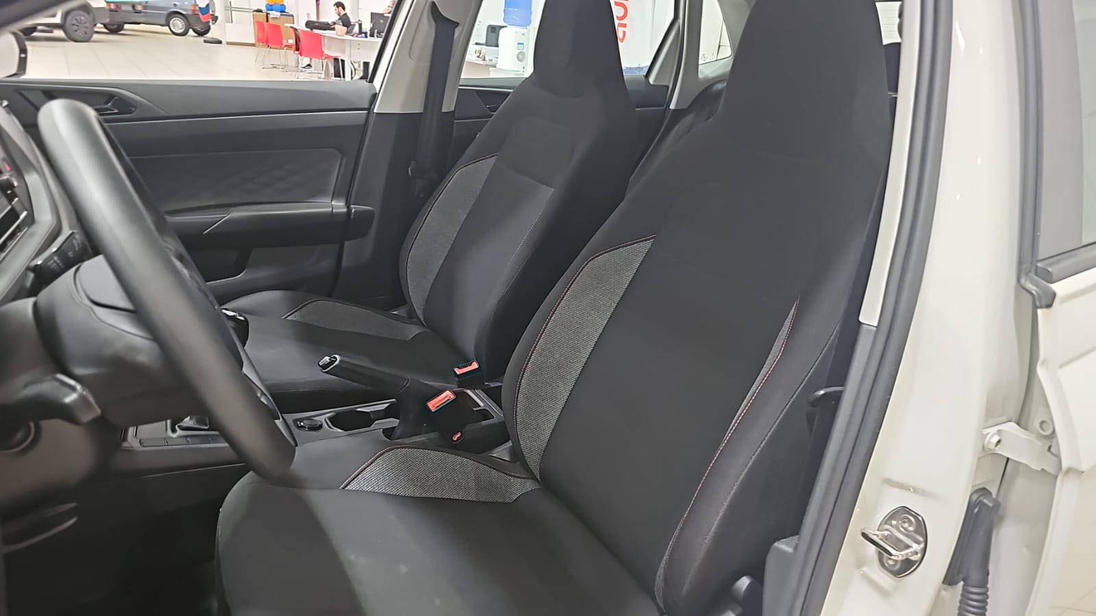 vw - volkswagen polo track 1.0 flex 12v 5p