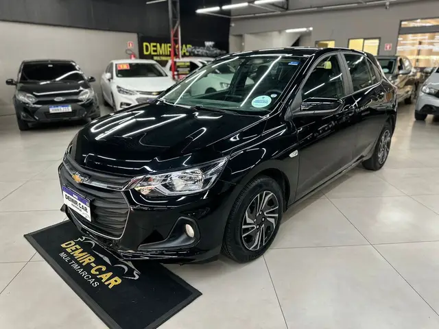 Carro Chevrolet Onix Plus 2025 LT 1.0