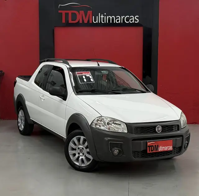 Carro Fiat Strada 2017 Hard Working 1.4 (Flex) (Cabine Dupla)