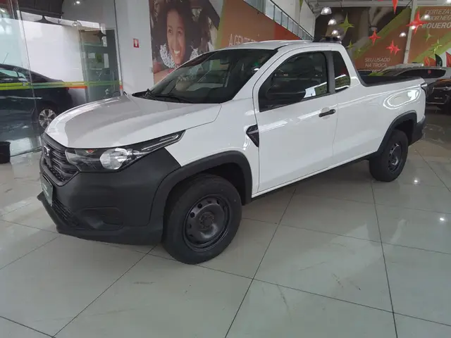 Carro Fiat Strada 2023 Endurance 1.4 Cabine Plus (Flex)