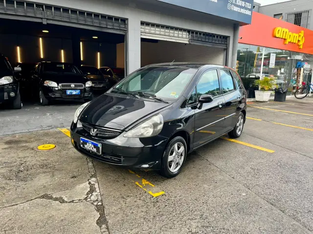Carro Honda Fit 2008 LX 1.4