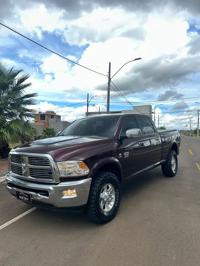 Carro Ram 2500 2012 2500 LARAMIE 6.7 TDI CD 4x4 Diesel