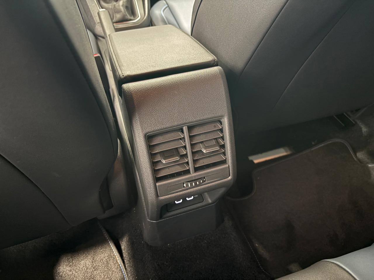 VW - Volkswagen-Nivus-Highline 200 TSI