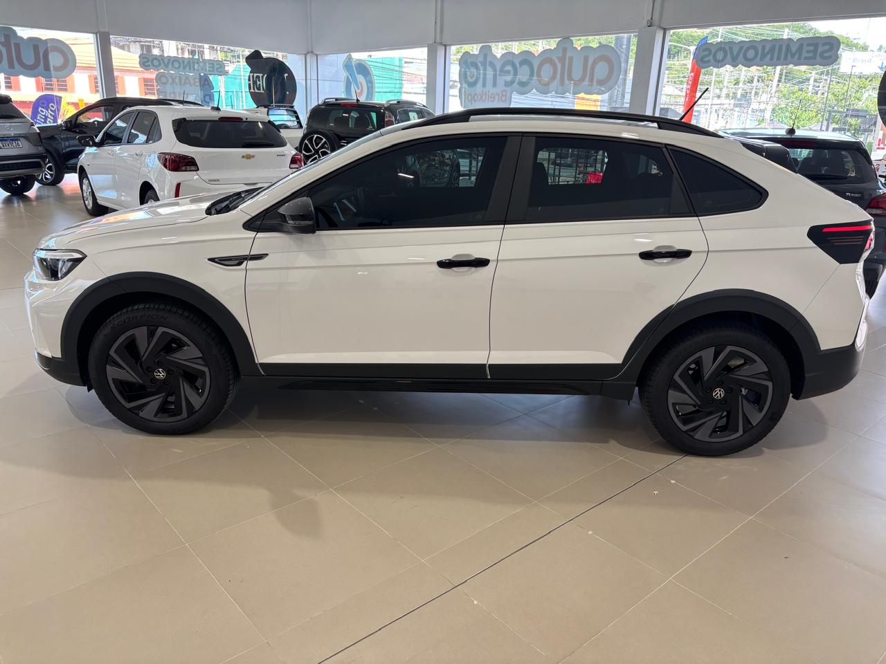 VW - Volkswagen-Nivus-Highline 200 TSI