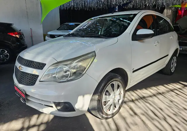 Carro Chevrolet Agile 2011 LT 1.4 8V (Flex)