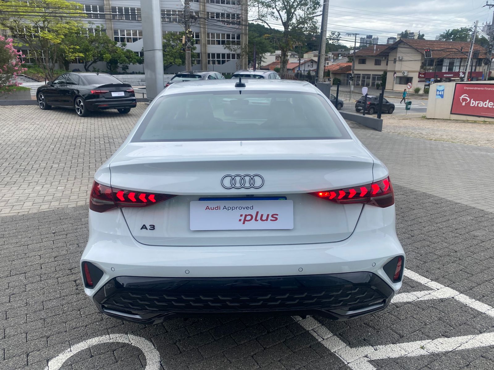 audi a3 sedan performance 2.0 tfsi s-tronic