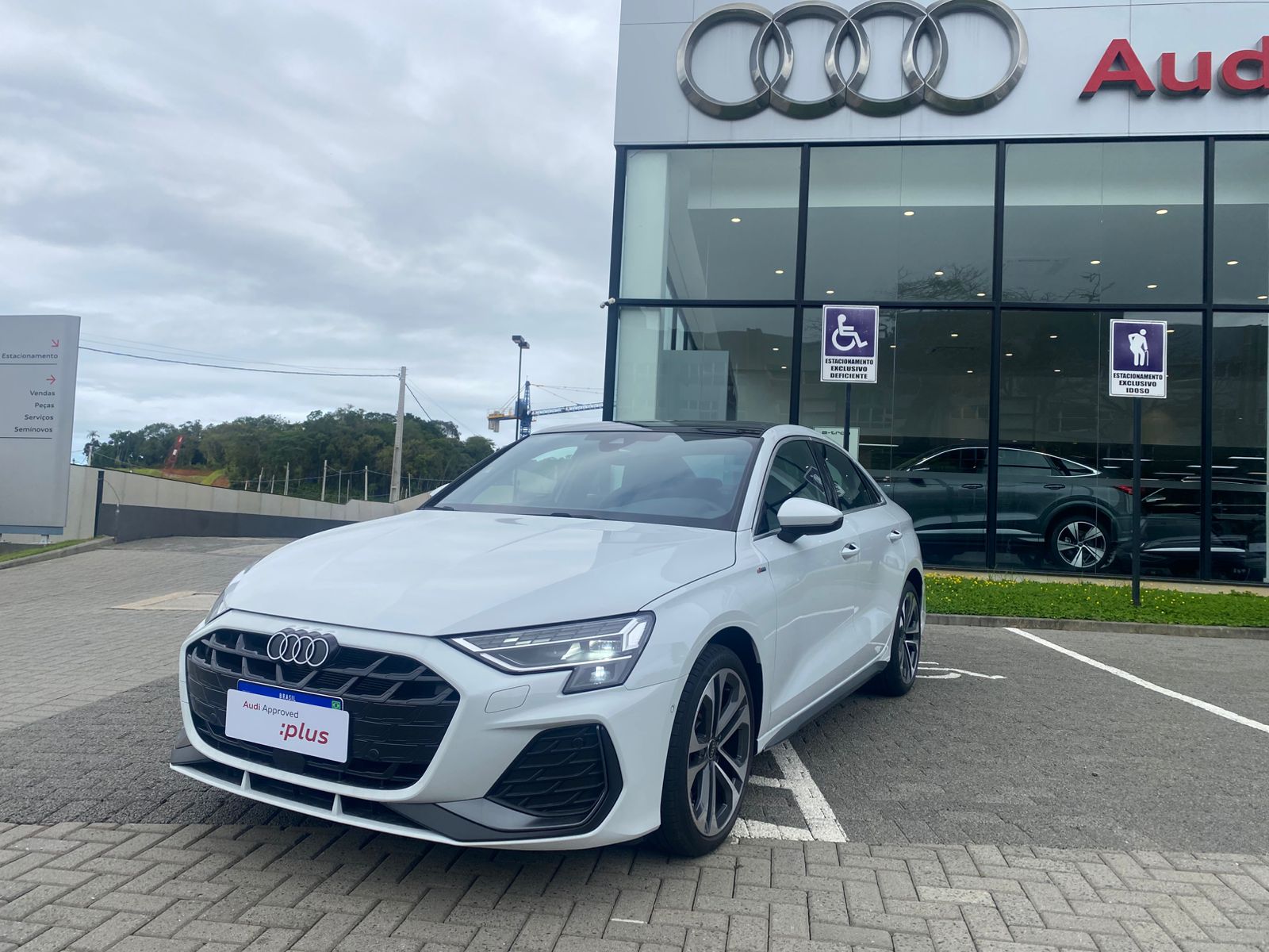 audi a3 sedan performance 2.0 tfsi s-tronic