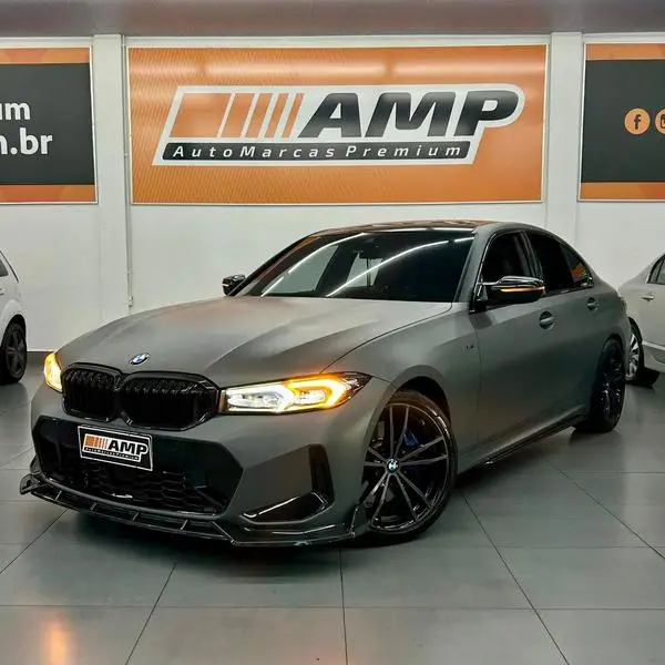 Carro BMW 320i 2023 M Sport 2.0 Turbo (Aut.)