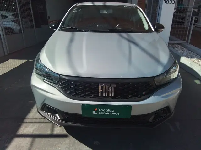 Carro Fiat Argo 2025 Drive 1.0