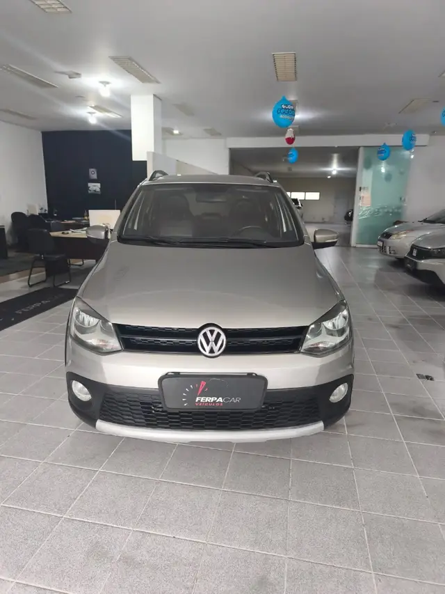 Carro Volkswagen SpaceCross 2014 1.6 8V (Flex)