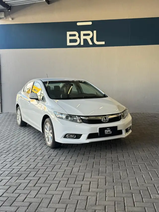 Carro Honda Civic 2014 New  LXR 2.0 i-VTEC (Aut) (Flex)