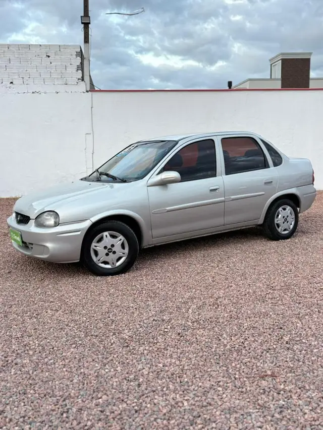 Carro Chevrolet Classic 2005 Corsa Sedan  Super 1.6