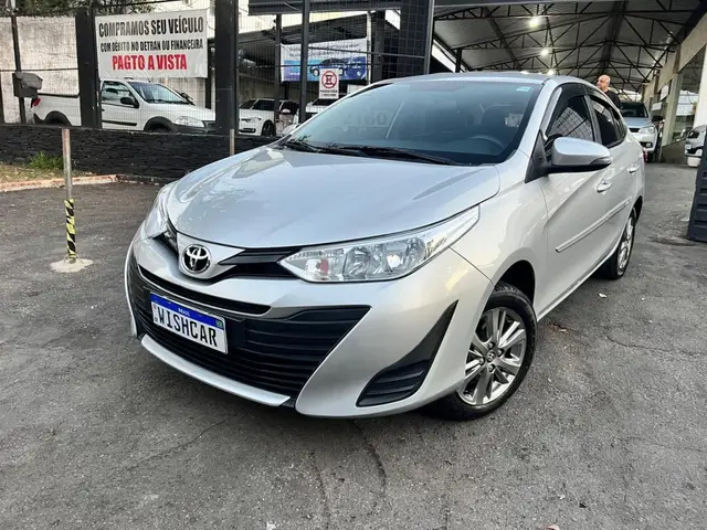 Carro Toyota Yaris 2021 1.5 XL Plus Connect CVT (Flex)