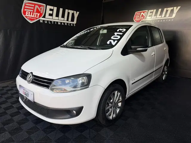 Carro Volkswagen Fox 2012 1.0 8V (Flex) 2p