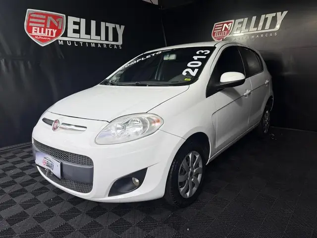 Carro Fiat Palio 2013 Attractive 1.4 8V (Flex)